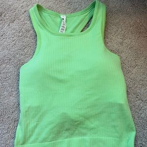 Ebb to street cropped racerback tank💚!!